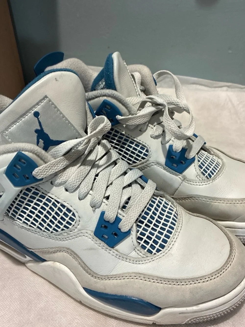 Nike Air Jordan Kids White and Blue Retro Basketball Sneakers